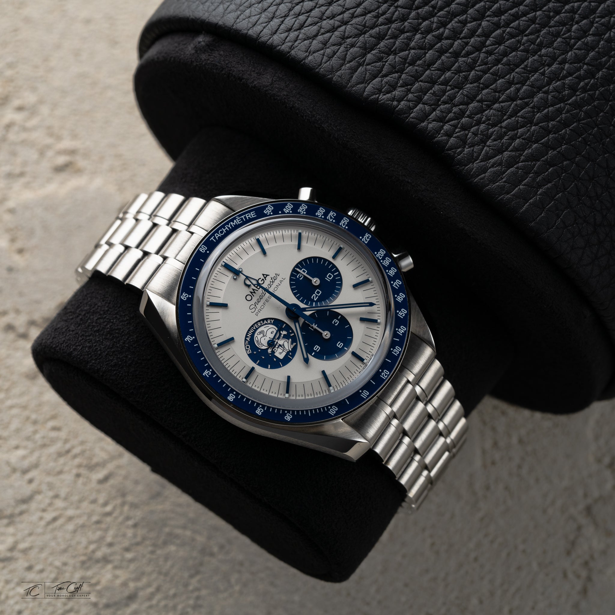 Omega Speedmaster Snoopy Charles Simon Watch Roll Theo